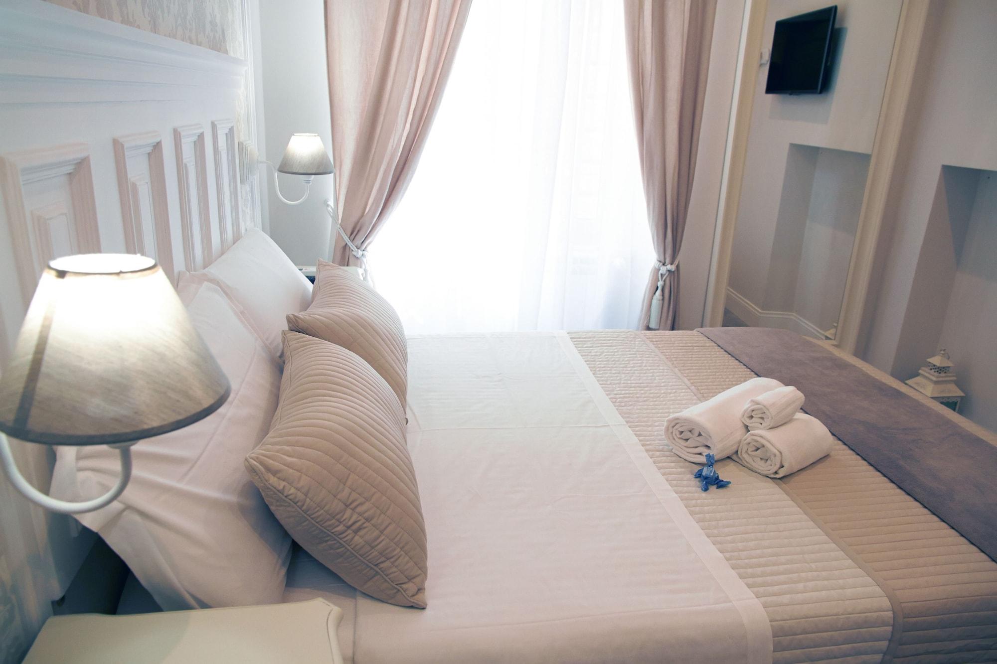 Charme & Chic Bed & Breakfast Рим Екстериор снимка
