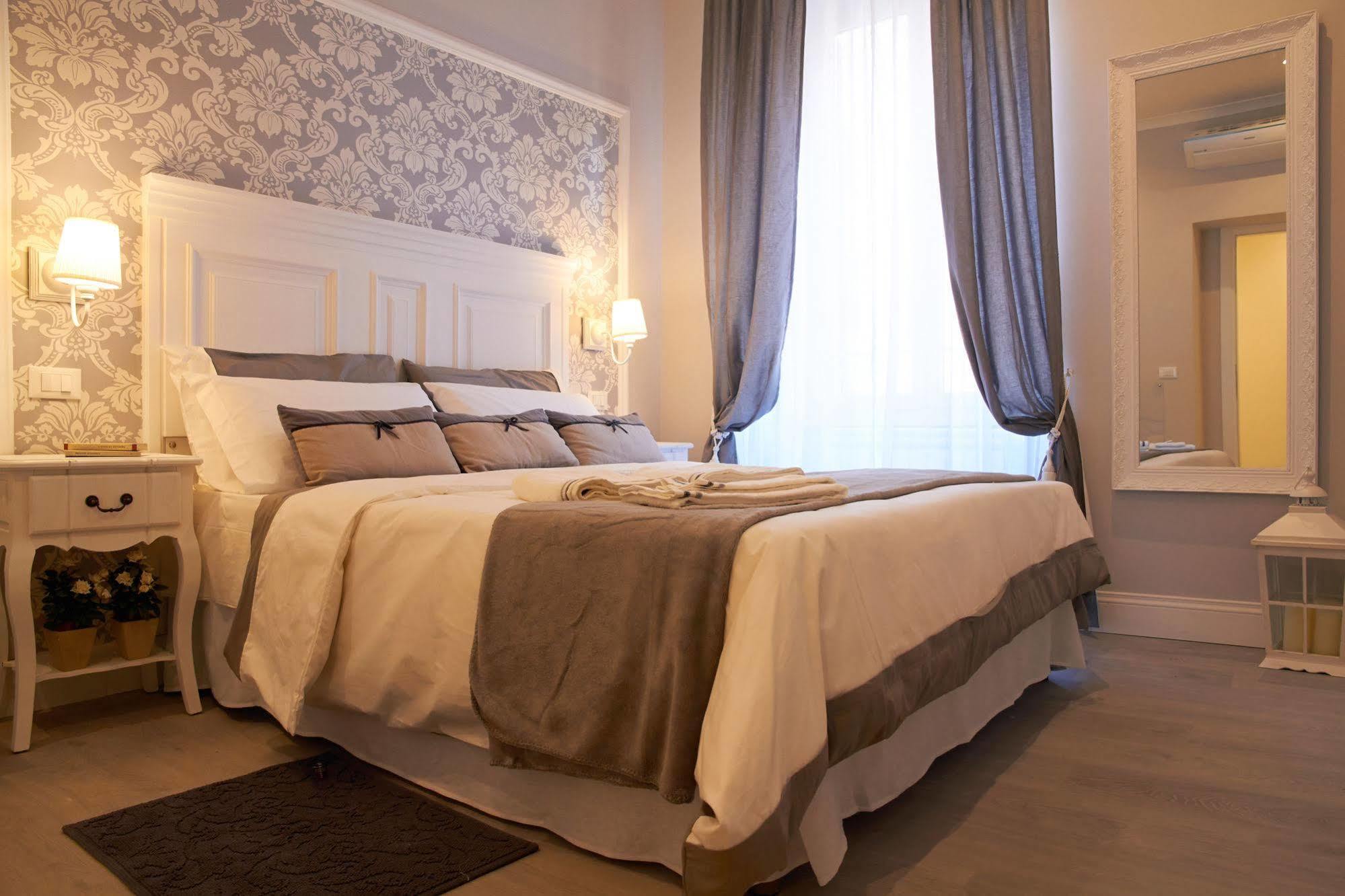 Charme & Chic Bed & Breakfast Рим Екстериор снимка