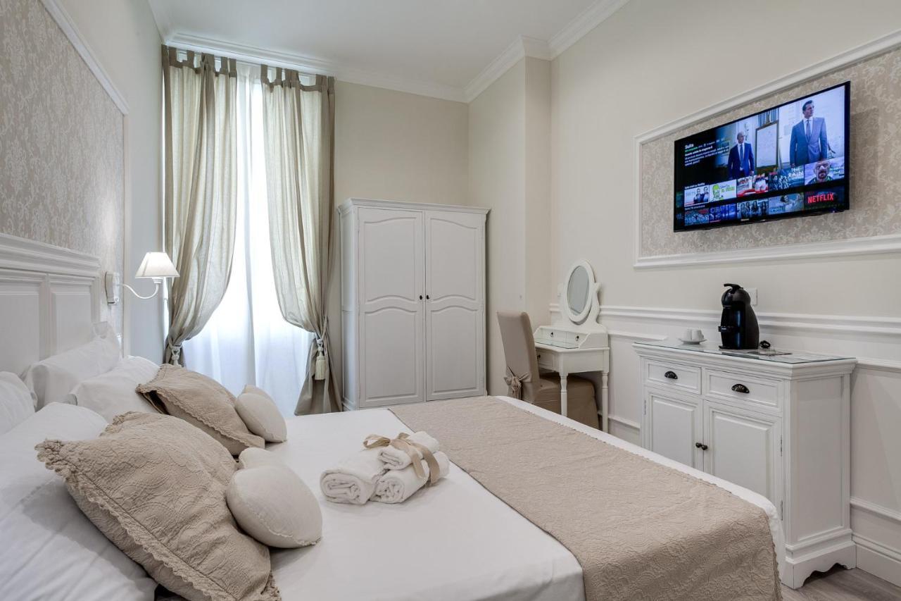 Charme & Chic Bed & Breakfast Рим Екстериор снимка