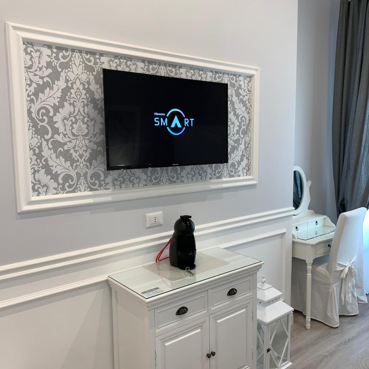 Charme & Chic Bed & Breakfast Рим Екстериор снимка
