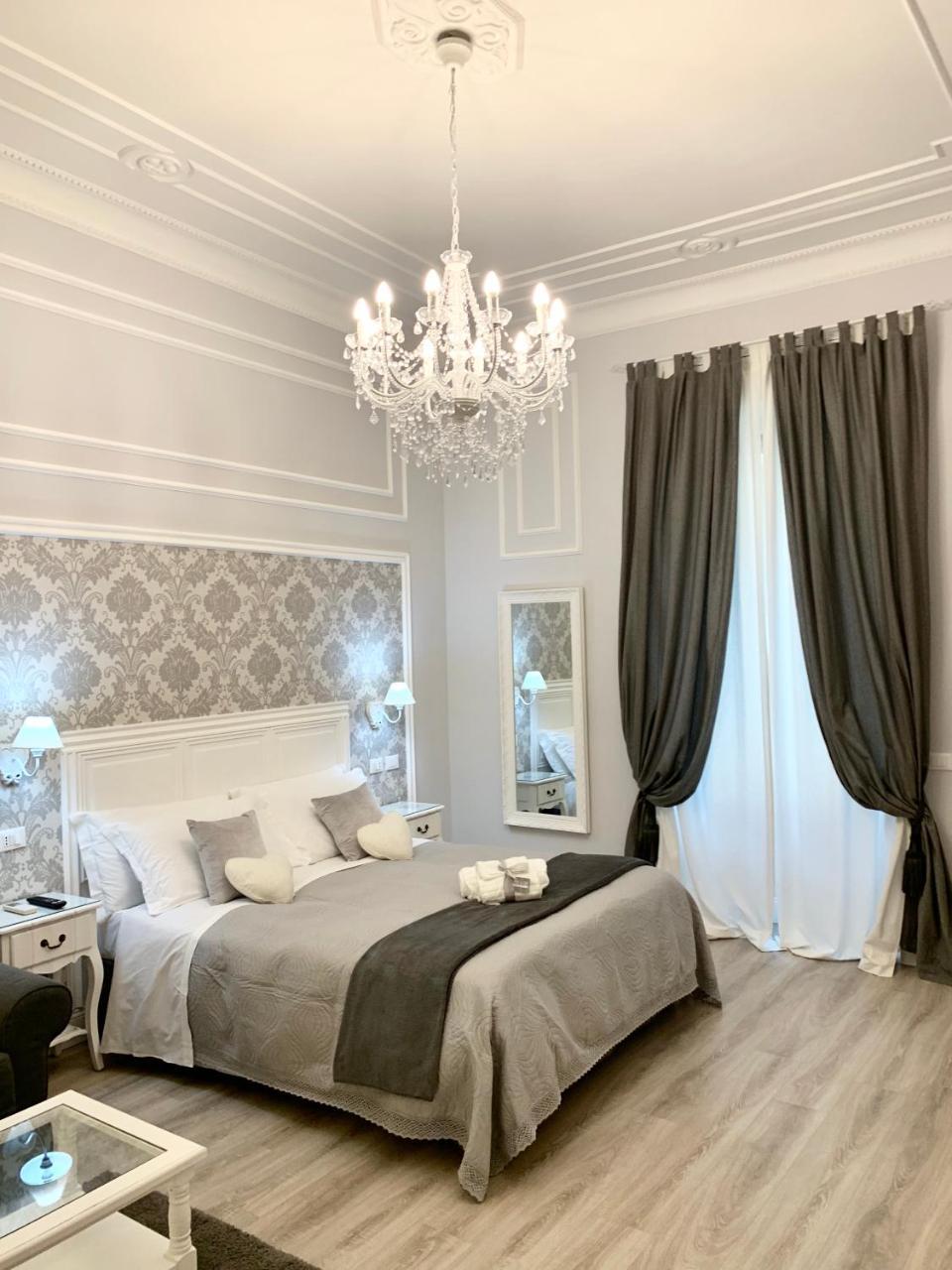 Charme & Chic Bed & Breakfast Рим Екстериор снимка
