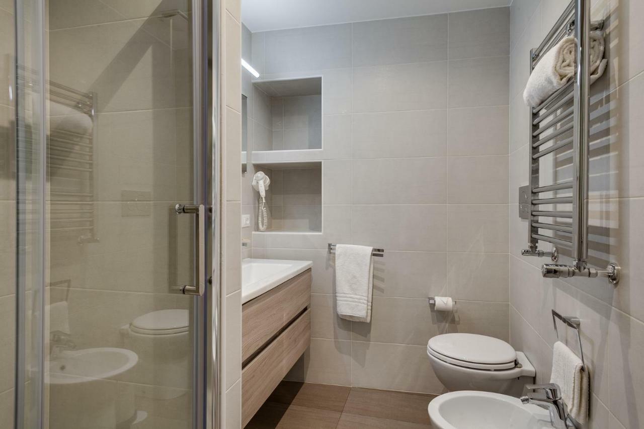 Charme & Chic Bed & Breakfast Рим Екстериор снимка